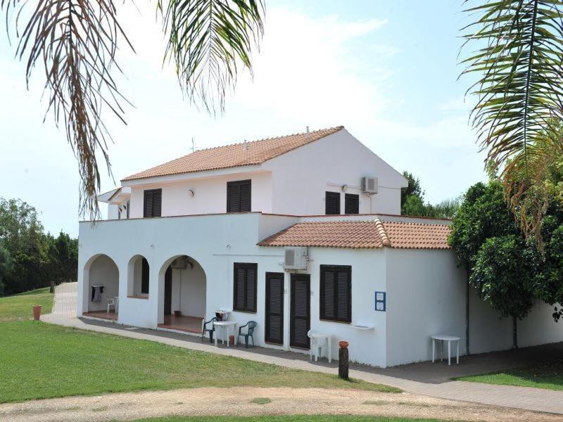 Hotel Club Santa Sabina Torre Santa Sabina Exterior foto